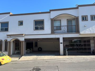CASA EN VENTA EN CUMBRES ELITE, MONTERREY, N.L., ZONA CUMBRES