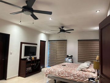 CASA EN VENTA EN CUMBRES ELITE, MONTERREY, N.L., ZONA CUMBRES