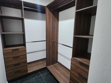 Casa Venta en Cañadas Tres Marías áreas verdes, Lago, Canchas Multideportivas