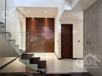 Casa en Venta  Fraccionamiento Peñón de las Cumbres