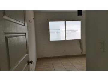 Venta: Casa en PH Los Alpes, Brisas del Golf