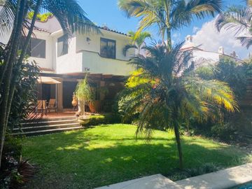 Casa en Fraccionamiento en La Cañada Cuernavaca - CAEN-840-Fr