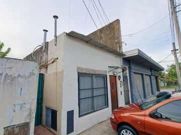 Casa PH en venta en Castelar Norte