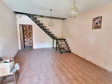 Chalet en venta en Castelar Sur