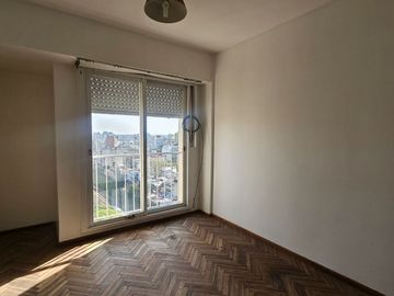 VENTA DEPTO 2 AMB C/TERRAZA PROPIA CABALLITO