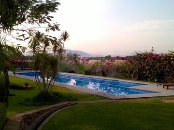 Casa uso de suelo en venta en Pueblo Tetecalita
