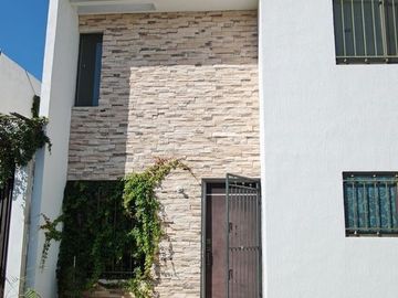 Casa en renta en avenida, Frac. Las Americas, Merida, Yucatan