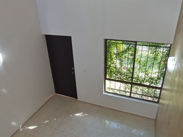 Casa en renta en avenida, Frac. Las Americas, Merida, Yucatan