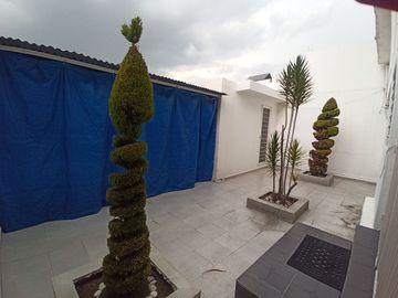 CASA EN VENTA, 4 NIVELES LOMAS DE VALLE DORADO
