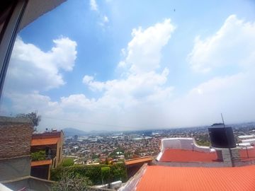 CASA EN VENTA, 4 NIVELES LOMAS DE VALLE DORADO