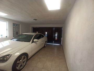 CASA EN VENTA, 4 NIVELES LOMAS DE VALLE DORADO