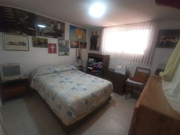 CASA EN VENTA, 4 NIVELES LOMAS DE VALLE DORADO