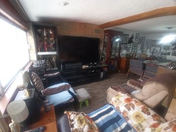 CASA EN VENTA, 4 NIVELES LOMAS DE VALLE DORADO