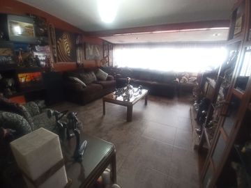 CASA EN VENTA, 4 NIVELES LOMAS DE VALLE DORADO