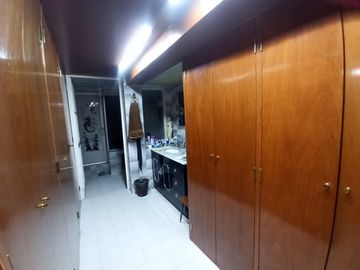 CASA EN VENTA, 4 NIVELES LOMAS DE VALLE DORADO