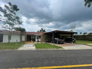 VENTA de CASAS en PEREIRA