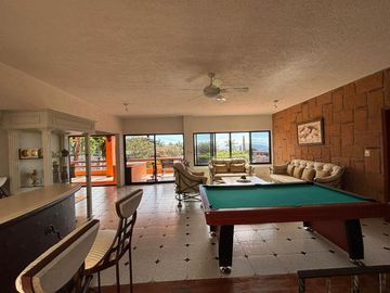 Casa en Venta en Burgos, un exclusivo fraccionamiento de Cuernavaca - Morelos.