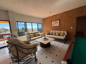 Casa en Venta en Burgos, un exclusivo fraccionamiento de Cuernavaca - Morelos.
