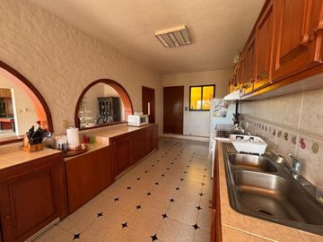 Casa en Venta en Burgos, un exclusivo fraccionamiento de Cuernavaca - Morelos.