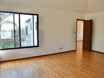 Residencia en Fraccionamiento Puerta Paraíso Puebla.