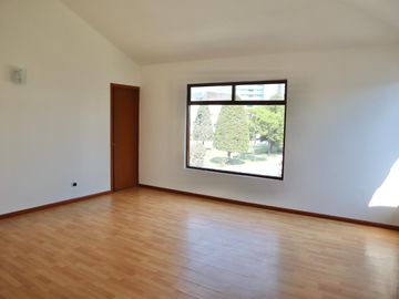 Residencia en Fraccionamiento Puerta Paraíso Puebla.