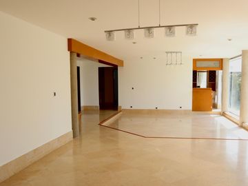 Residencia en Fraccionamiento Puerta Paraíso Puebla.