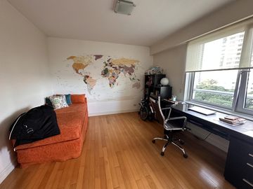 Venta 3 Ambientes en Le Pac Puerto Madero - Vista al Rio - Cochera y Baulera
