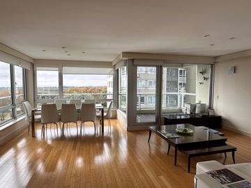 Venta 3 Ambientes en Le Pac Puerto Madero - Vista al Rio - Cochera y Baulera