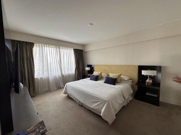 Venta 3 Ambientes en Le Pac Puerto Madero - Vista al Rio - Cochera y Baulera