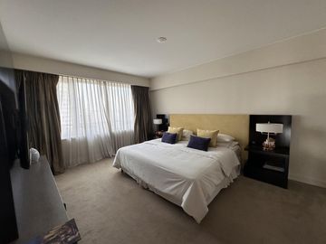 Venta 3 Ambientes en Le Pac Puerto Madero - Vista al Rio - Cochera y Baulera