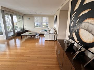 Venta 3 Ambientes en Le Pac Puerto Madero - Vista al Rio - Cochera y Baulera