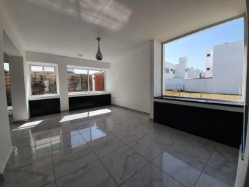 Casa en Venta en Cluster Puebla Blanca, Lomas de Angelopolis, Puebla