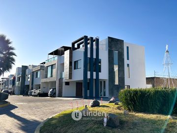 CASAS PERSONALIZADAS EN PREVENTAEN FRACCIONAMIENTO ALTANA, Cerca de Plaza San Diego