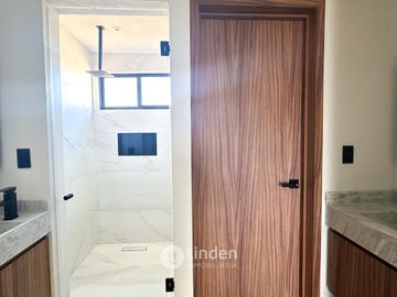 CASAS PERSONALIZADAS EN PREVENTAEN FRACCIONAMIENTO ALTANA, Cerca de Plaza San Diego