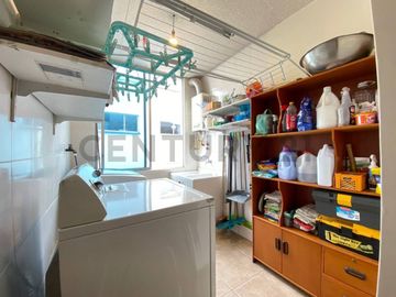 Hermoso departamento dúplex de venta en Cumbayá