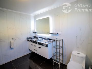 Casa en Venta en LOMAS DEL CARMEN, LIMACHE