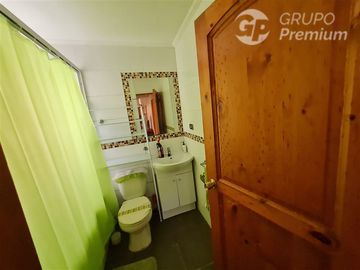 Casa en Venta en camino colliguay con los quillayes