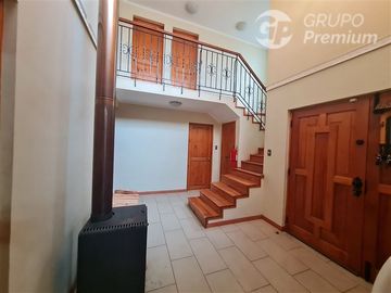 Casa en Venta en camino colliguay con los quillayes