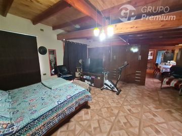 Casa en Venta en camino colliguay con los quillayes