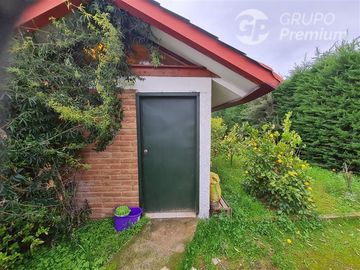 Casa en Venta en camino colliguay con los quillayes