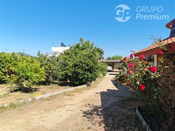 Casa en Venta en camino colliguay con los quillayes