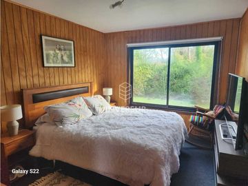 PARCELA CON 3 CASAS EN CONDOMINIO LOS CISNES VALDIVIA