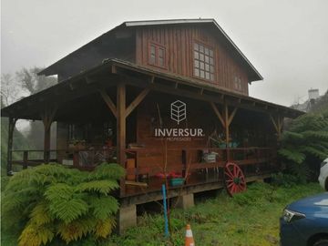 PARCELA CON 3 CASAS EN CONDOMINIO LOS CISNES VALDIVIA