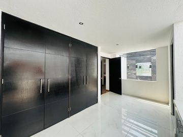 CASA EN VENTA EN EL CAMPANARIO RESIDENCIAL & GOLF QUERETARO
