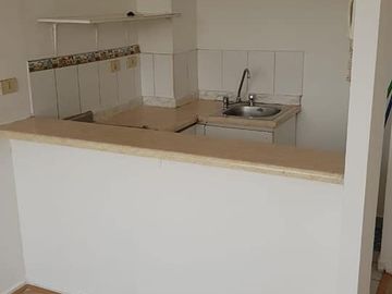 Se vende Dpto 1 Dormitorio, 1 Baño Piso 7, Vista Poniente