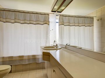 Departamento de 4 Dormitorios a pasos del Verbo Divino /Villa María