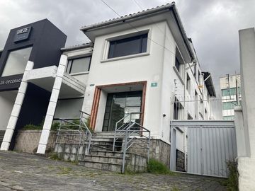 Casa en la Coruña Pichincha - Quito 573.80 m2