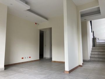 Casa en la Coruña Pichincha - Quito 573.80 m2