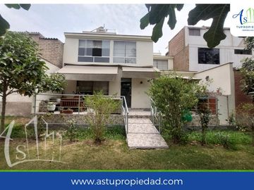 VENTA CASA  CLUB LOS GIRASOLES CHACLACAYO