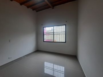 CASA EN ARRIENDO UBICADA EN ENVIGADO SECTOR LA PAZ